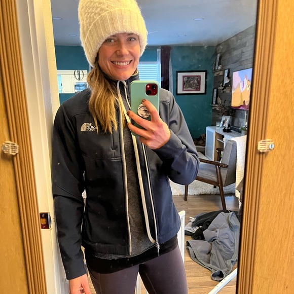 North Face Soft shell Jacket - Picture 3 of 4